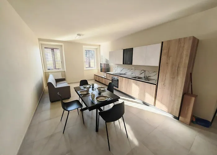 Ms Sea Port Casa de hóspedes 3*